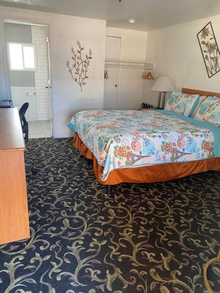 Holiday Motel Bend